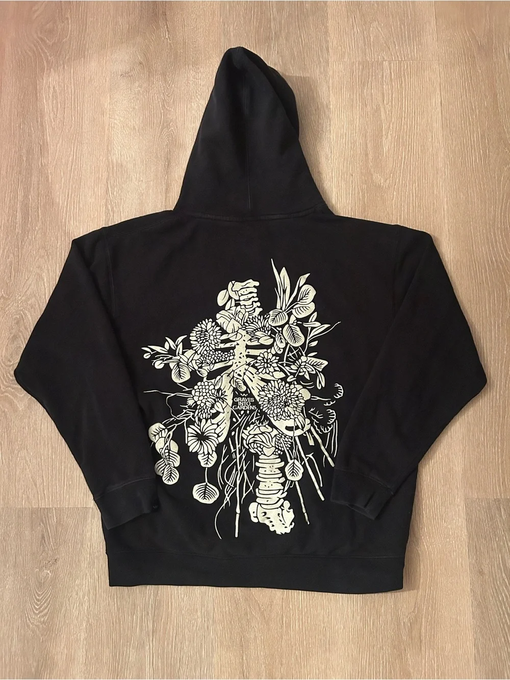 Rare Elevation Worship “Graves Into Gardens” Black Hoodie Christian Merch Size L